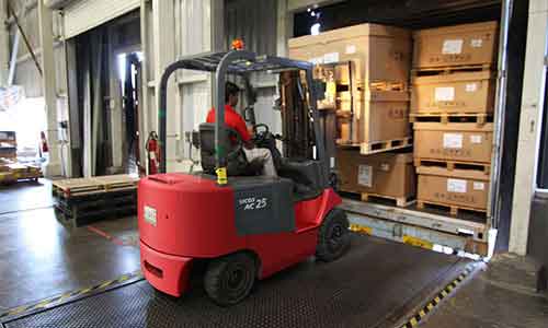 Parcel consolidation and cargo handling